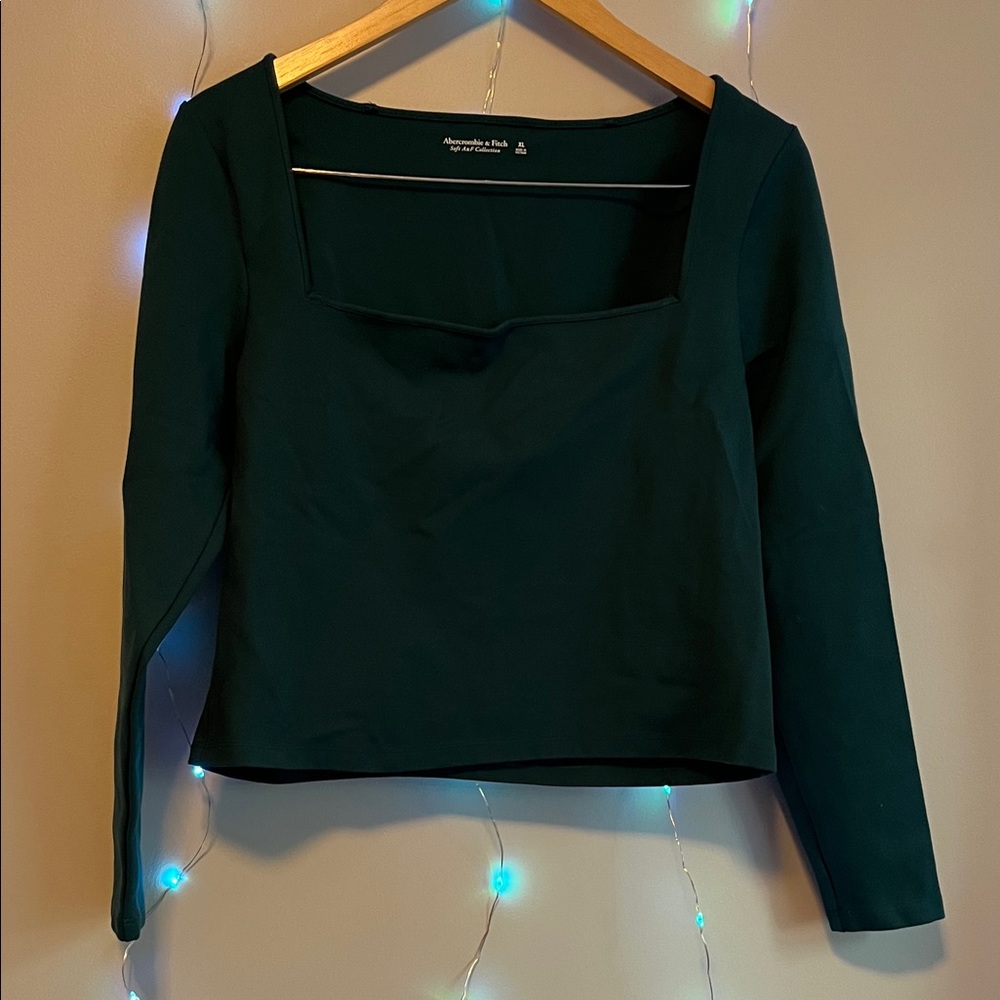 Elegant Green Long Sleeve Top